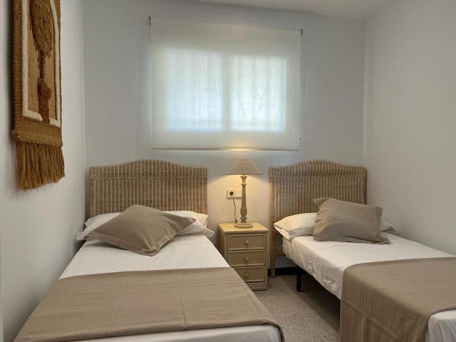 Apartamento 1ª Linea De Playa - Con Piscina Y Parking Playa de Gandia Exteriér fotografie
