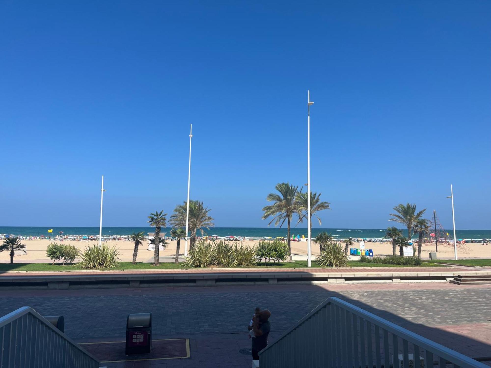 Apartamento 1ª Linea De Playa - Con Piscina Y Parking Playa de Gandia Exteriér fotografie